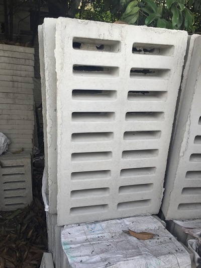 水泥雨水篦子圖片，水泥雨水篦子高清圖片，水泥雨水篦子成品圖片，水泥雨水口立篦子圖片，四孔水泥雨水篦子圖片