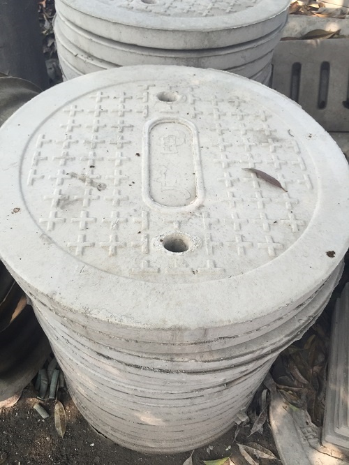 水泥井蓋鋼模具廠家，水泥井蓋鋼模具，鋼模具，井蓋生產(chǎn)，模具廠家